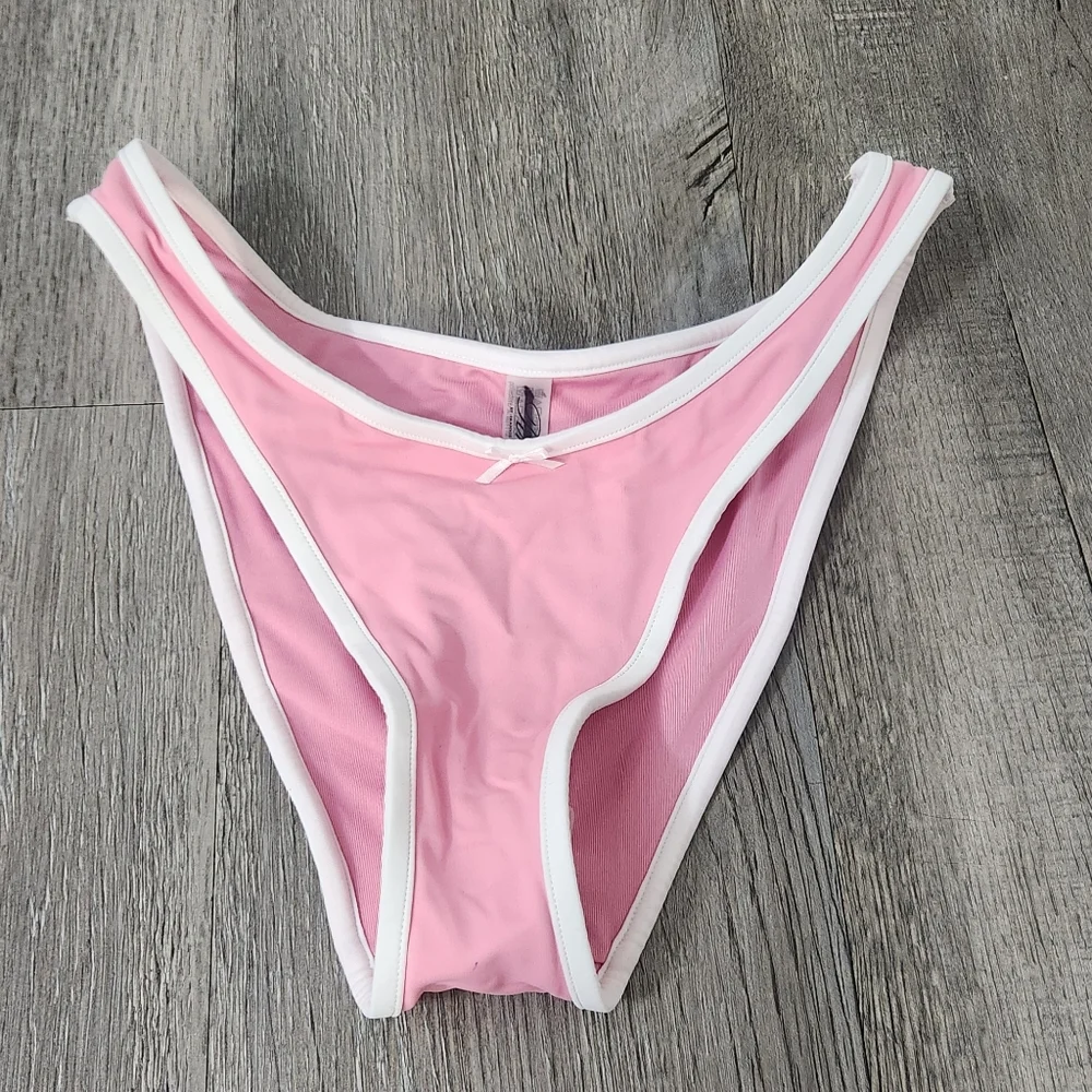 pink frankie